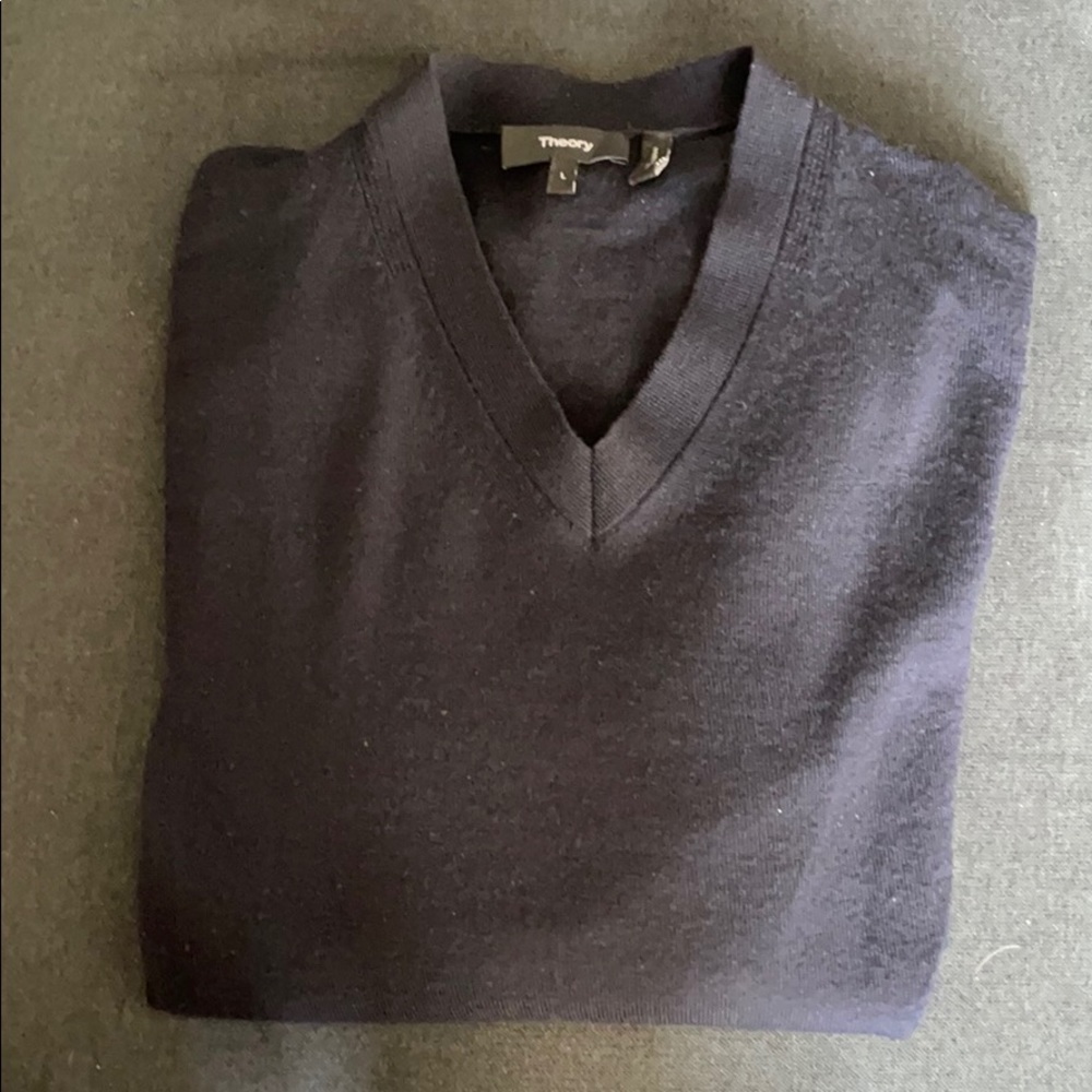 Theory sweater